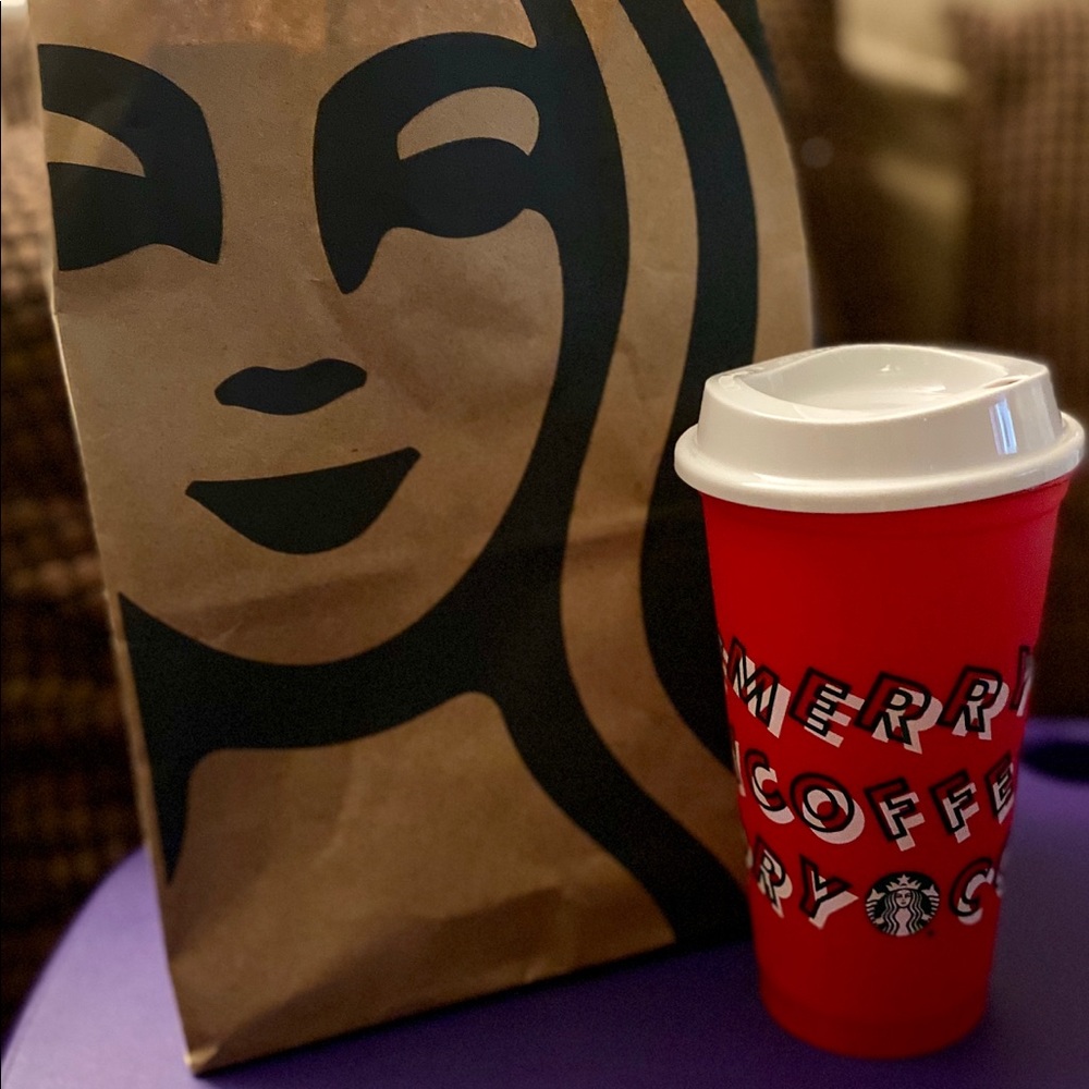 💕 Starbucks 2019 Holiday Cup